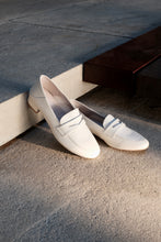 Load image into Gallery viewer, Leather Heeled Loafers
