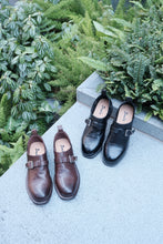 Load image into Gallery viewer, Leather Buckle Shoes
