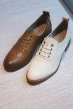 Load image into Gallery viewer, Laced Oxford Shoes
